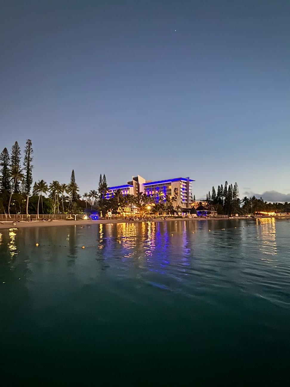 Glaivorward Hotel Lakefront View