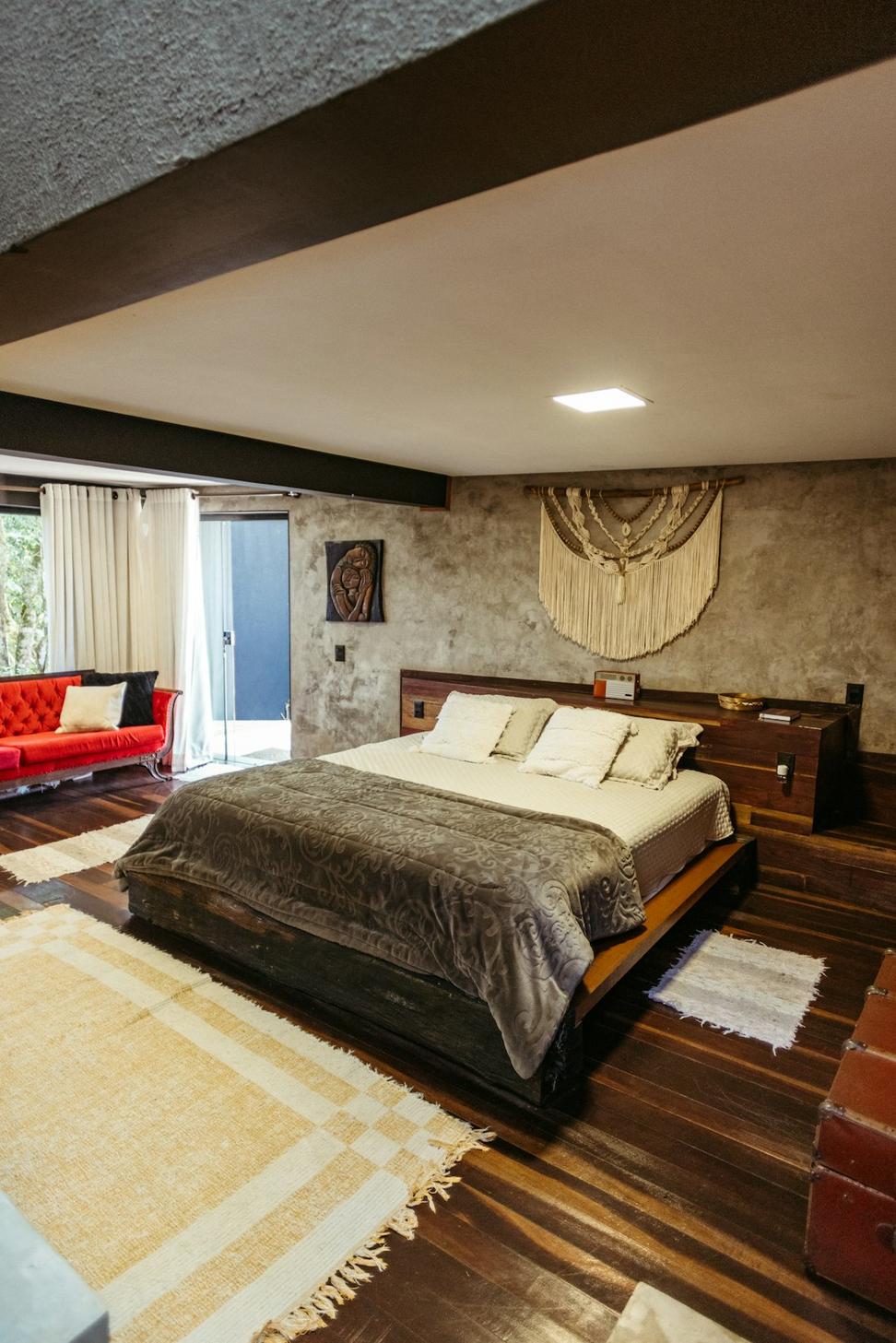 Suite Bedrooms